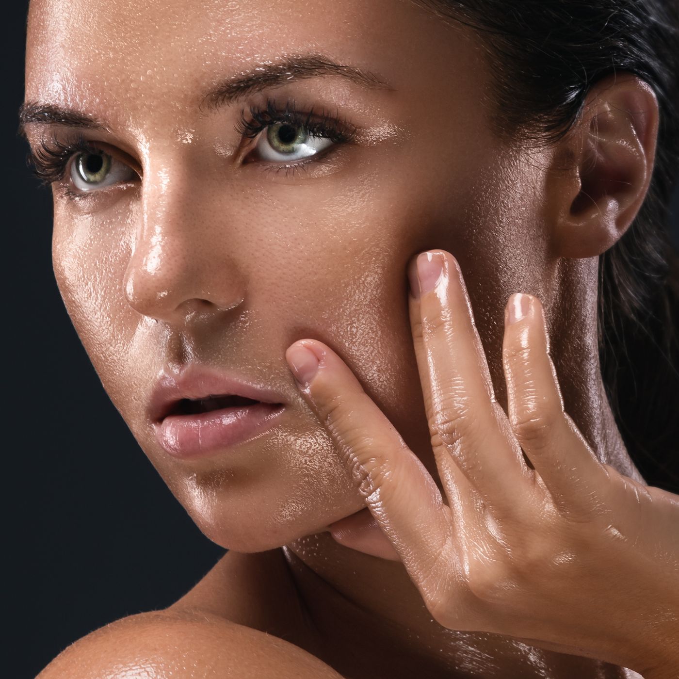 6 tips for dealing with oily skin