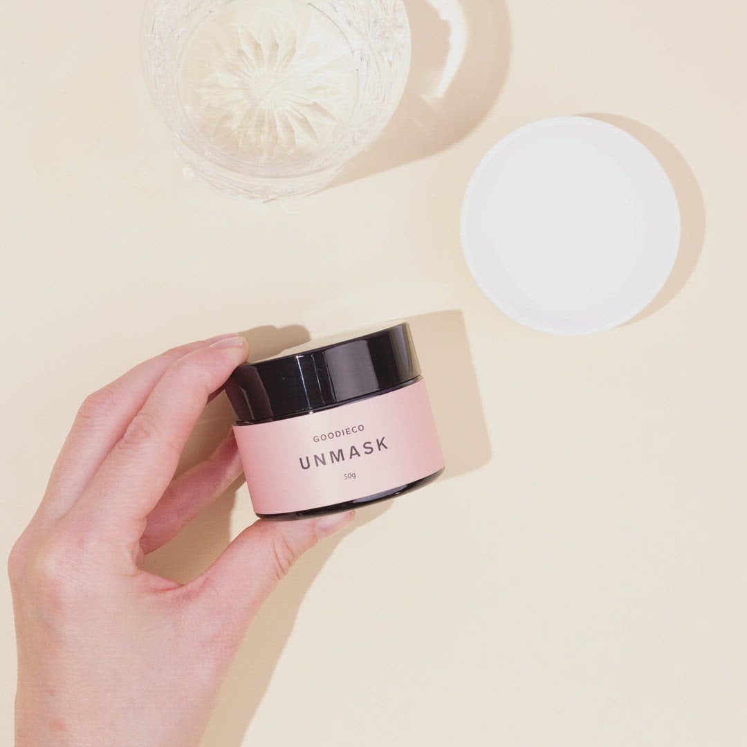 Unmask \ Detoxifying Superfood Mask